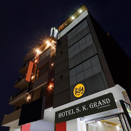 โอโย 60851 โฮเต็ล แบล็กสโตน Hotel Sohana ภายนอก รูปภาพ